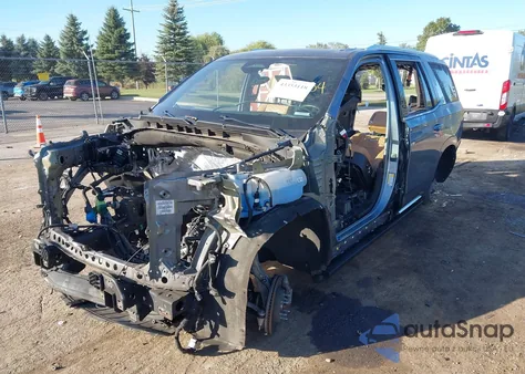 2021 Cadillac Escalade 4Wd Premium Luxury z USA, uszkodzony, nr VIN 1GYS4CKL5MR184384